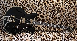 Gibson Memphis Custom Shop ES-355 Bigsby Guitar w/OHSC & COA MINT CONDITION!