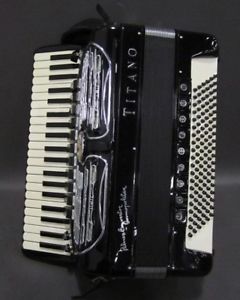 Accordion Titano Palmer Cosmopolitan Convertor (Stradella + Free Bass)