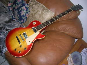 Gibson VINTAGE 1974 Les Paul Deluxe Cherry Sunburst Near Mint AMAZING NO Breaks