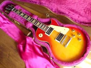 GIBSON LES PAUL CLASSIC CHERRY SUNBURST 1960'S DISCONTINUED EDITION 2000