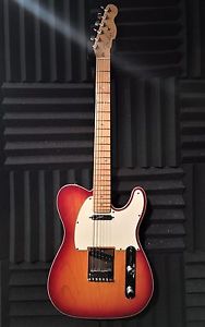 2003 FENDER TELECASTER, DELUXE SERIES. MADE IN USA. MINT!