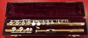 Yamaha YFL-411SLGB LTD EDITION GOLD/BRASS CLOSED-HOLE FLUTE (STUNNING)