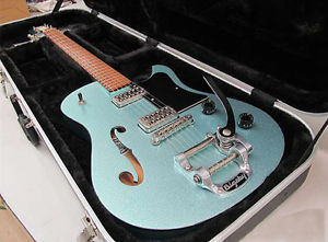 MARQUIS 2PU TURQUOISE Used  w/ Hard case