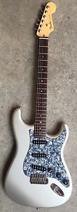 2005 Fender American Deluxe Stratocaster Electric Guitar SNC Pickups Silver