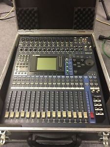 YAMAHA 01V 96 V2, MY8 AT Adat Interface, Profi-Case, Profi-Stativ dt.Bed.Anl.