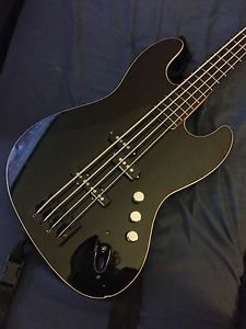 Fender Aerodyne Jazz Bass