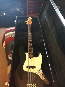 2001 Fender American Standard Jazz bass
