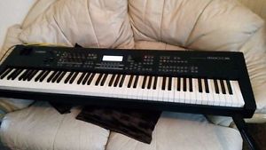 Yamaha MOX8 Keyboard Synthesizer