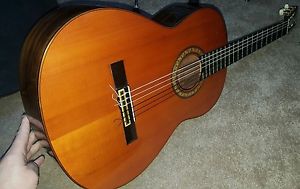 YAMAHA GC7 Classical guitar 1970/72