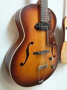 GODIN 5TH AVENUE KINGPIN P90 W/GIGBAG