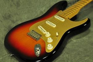 Fender Classic Player Stratocaster 3-Colour Sunburst-2001 Electric Free Shipping