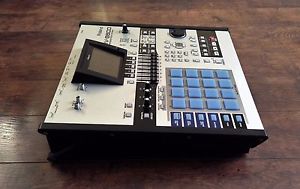 Roland MV 8800 + 256 mb ram + many more