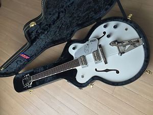 Gretsch G6137T-CB Panther E-Guitar