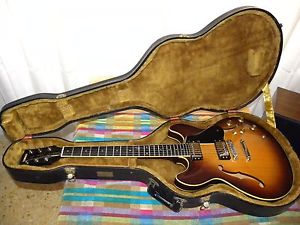 Yamaha Super-Axe SA1200S  , anni '80  ES-335 model