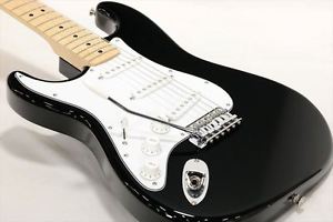 Fender Japan Exclusive Classic 70S Stratocaster Black Maple Left Hand