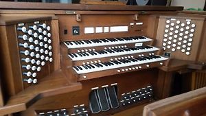 Allen Digital ADC-7000 Drawstop 3-Manual Digital Organ