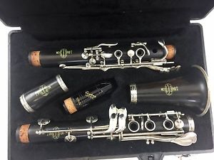 Beautiful Buffet Germany E-11  E11 Wood Clarinet !!! Plays Great! Vandoren 5RV
