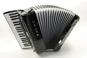 Akkordeon von Kratt , 96 Bass, Cassotto