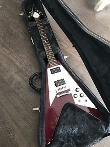Gibson Flying V Electric Guitar 2006 Cherry Red