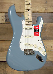 Fender American Pro Stratocaster Electric Guitar Sonic Gray w/ Case