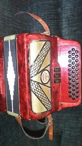 accordion santa marsala