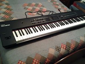 Make an offer! Roland RD-800 88 Key Stage Piano