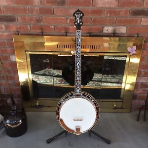 Granger Custom Curly Maple Banjo