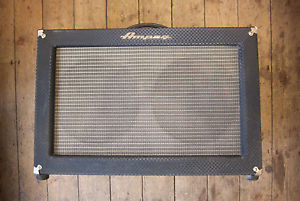 1990's AMPEG REVERBEROCKET 2X12 VINTAGE COMBO AMPLIFIER 50 WATT