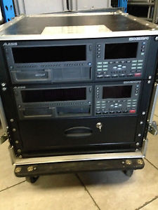 coppia di Alesis HD 24 con fly case multitraccia