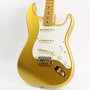 1988 Fender '57 AVRI Stratocaster Gold Corona Era W/ Tweed Case!