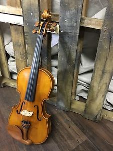 HANS KELLER MODEL 200 Violin WITH CASE AND BOW