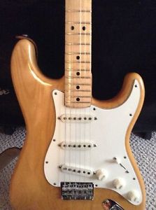 1975 Fender Stratocaster hardtail natural