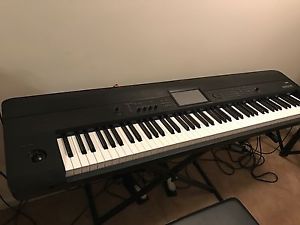 Korg Krome 88 Keyboard Synthesizer