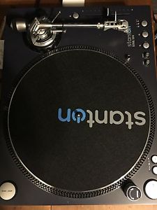 Stanton STR8-150 Direct Drive Turntable