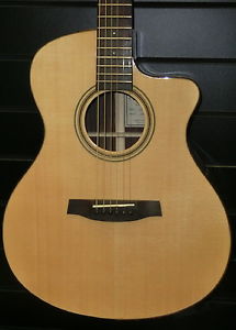 Walden Concorda CG 2000 CEQ vollmassive Westerngitarre mit Tonabnehmer