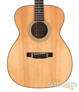Eastman E6OM Spruce or mahogany 