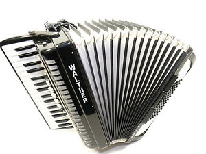 Akkordeon,  Walther Pirat , 72 Bass