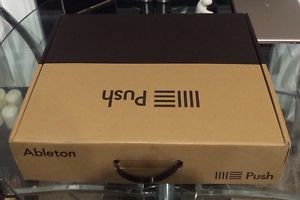 Ableton Push 2 *EXCELLENT CONDITION, ORIGINAL PACKAGING* & FREE Push 2 Decksaver