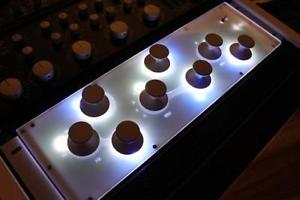 THE Q-FAKTOR STEPPED EQUALIZER - EQUALIZZATORE PULTEC STYLE