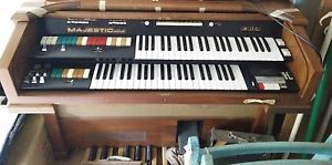 Eko majestic automatic organ vintage Italy with pedals