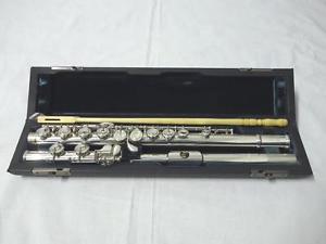 Altus A1007 Flute Used w / Hardcase