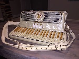 Titano Accordion