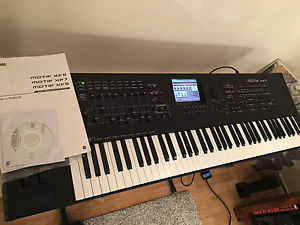 Yamaha Motif XF7 Production Synthesizer