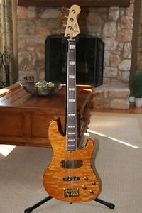 Fender American Deluxe Jazz Bass 2004 QMT Rosewood Mint w/ Upgraded TSA Case