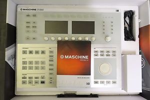 Native Instruments Maschine Studio White INCL. SOFTWARE  PLUS EXPANSIONS