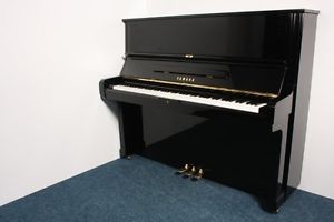 YAMAHA U2 schwarz Klavier gebraucht