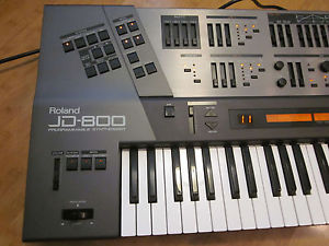Roland JD800 Synthesizer hrefhtt
