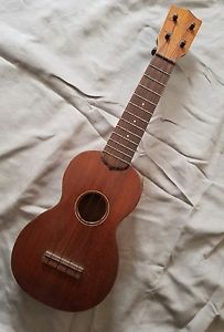 Early Style 10 Weymann Ukulele 23541 martin