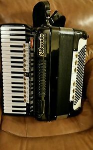 Accordion lo toska/4/5/Hand.made.reeds double tone.chamber exexexcondition