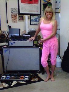 1964 Fender showman Amplifier With Single 15" Speaker Cabinet